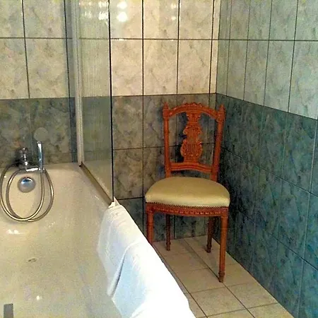 Bed & Breakfast Le Chateau De 4*