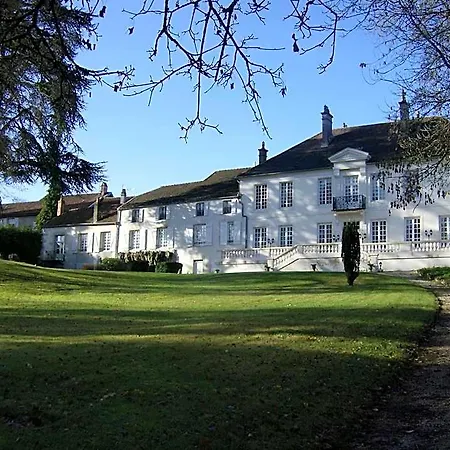 Le Chateau De Bed & Breakfast Prauthoy