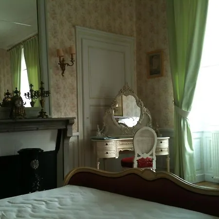 Le Chateau De Prauthoy