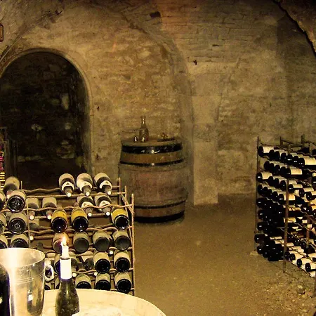 Le Chateau De Prauthoy