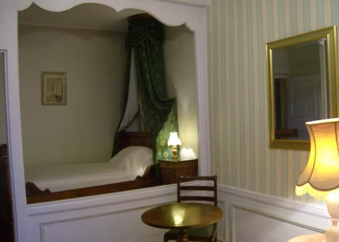 Frühstückspension Le Chateau De 3*