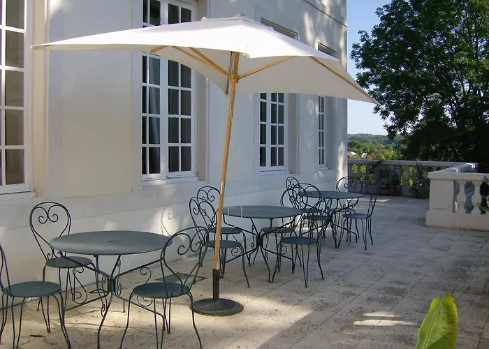 Le Chateau De Prauthoy