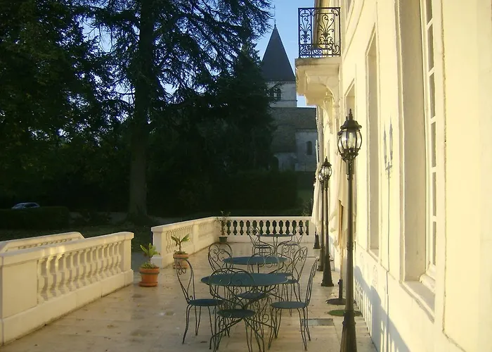 Le Chateau De Prauthoy